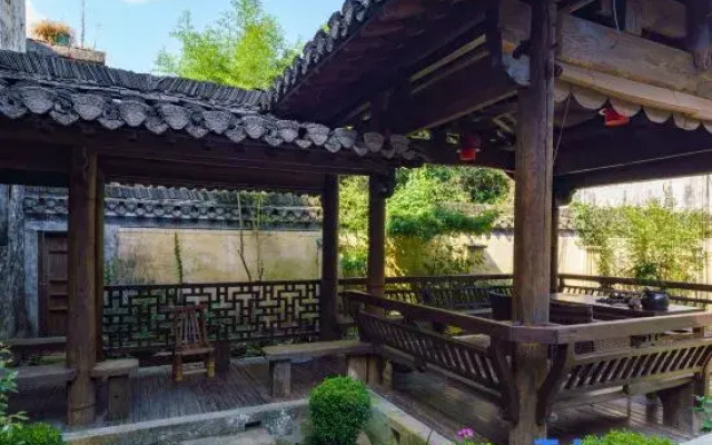 Floral Hotel · Guangdetang Hotel