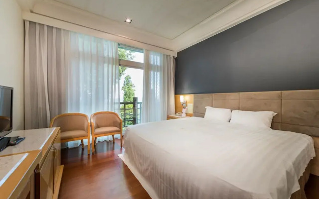 Jun Yue Hanging Garden Resort