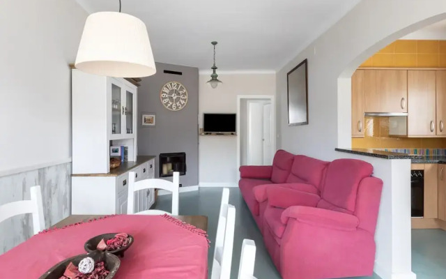 Comfy Holiday Home in L'escala With Garden
