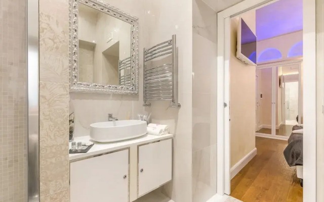 Vittoriano Luxury Apartments