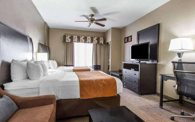 Comfort Suites Bakersfield