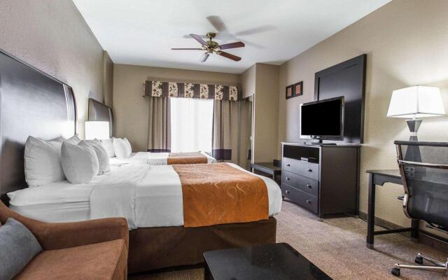 Comfort Suites Bakersfield