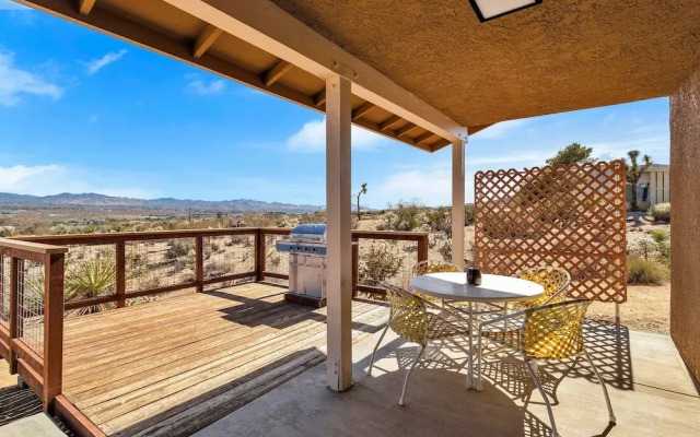 Western Oasis Corral