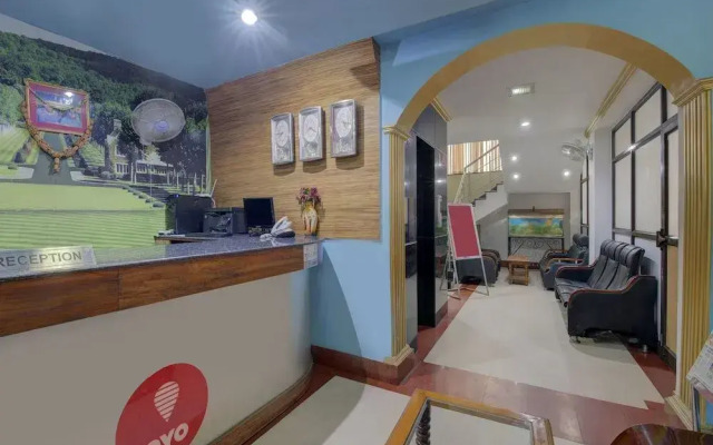 OYO 4275 Hotel Sunraj Residency