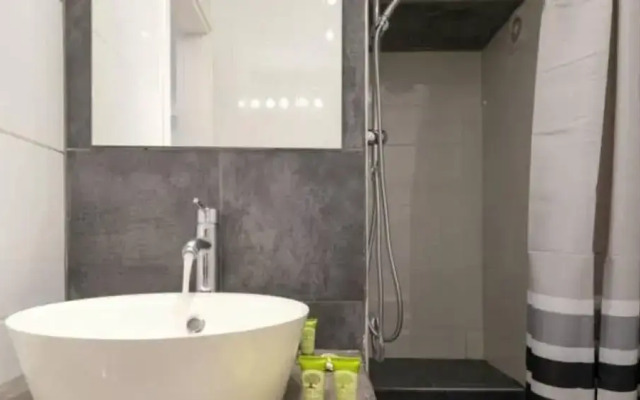 Wonderful Renovated Studio In Thisio