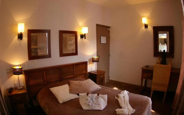 Logis Hotel Le Cheval Noir