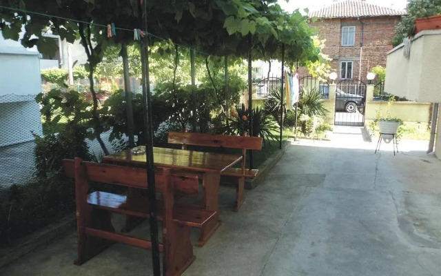 Guest House Chifchibashievi