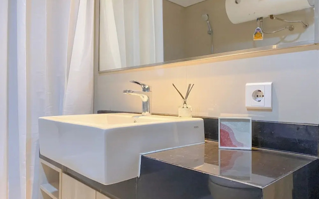 Spacious And Cozy Living Studio At Azalea Suites Apartment