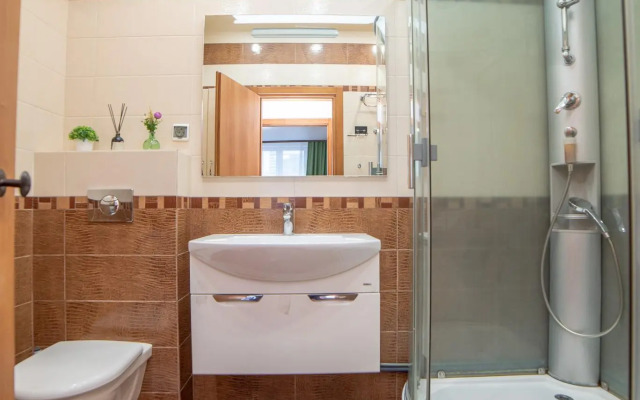 Европа Центр на улице Московская 77