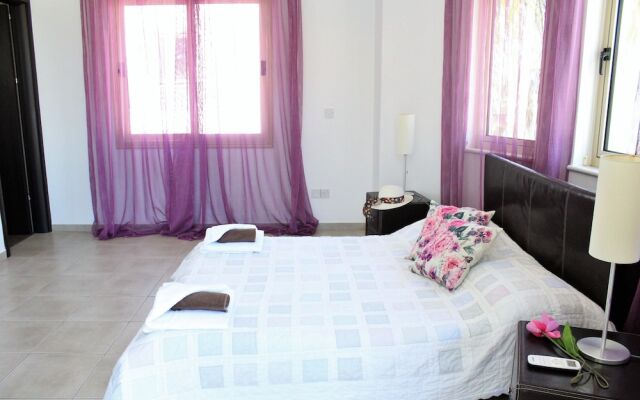 Avrora Villa PV