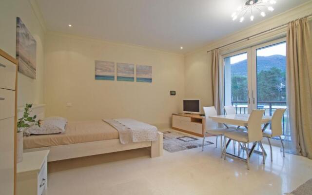 Porto Montenegro Zeta 102 - Cozy Studio