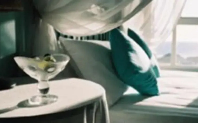 Big Blue Beach Lodge