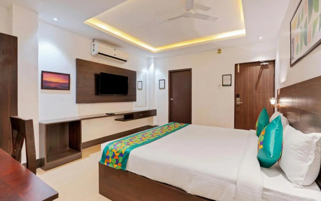 Treebo Aishwarya Grand - 4 km from Promenade Beach