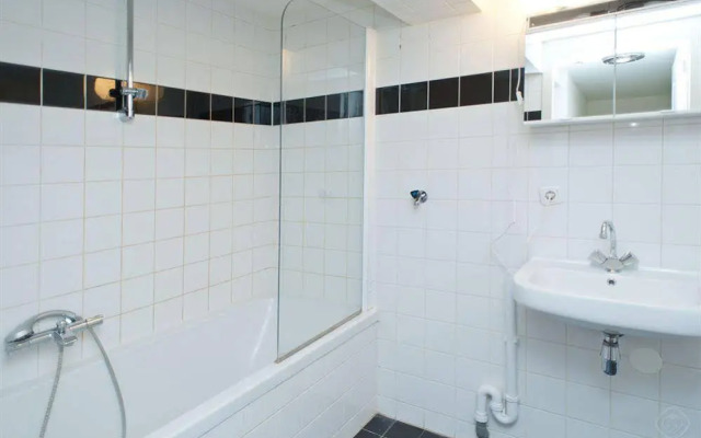 Dam Deluxe Apartments