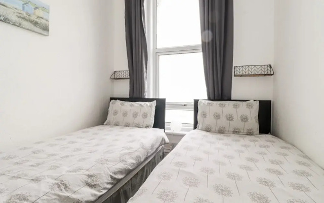 5 Beach View @ Beaconsfield House