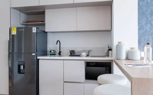 w Spectacular Loft With Balcony in Crespo