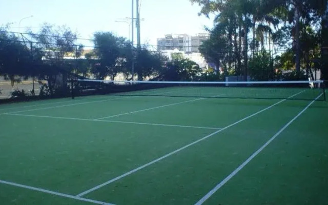 Mariner Shores Resort & Beach Club