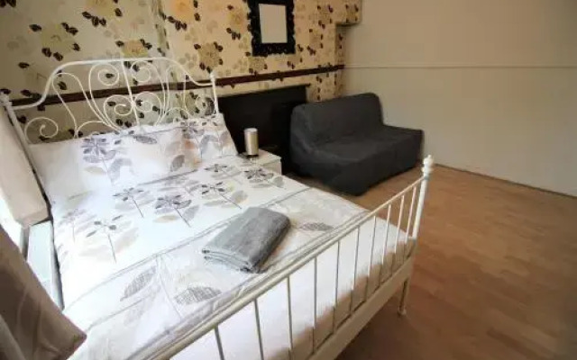 43Chicksand Guest Apartment