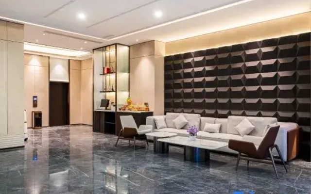 Mehood Hotel (Kunming Xin Luosiwan Tami Subway Station)
