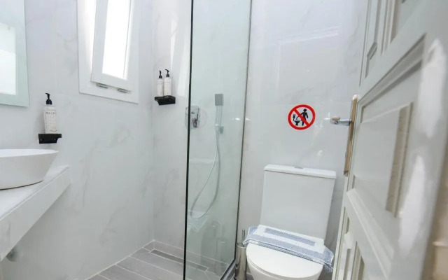 Saint Spiridon Hotel