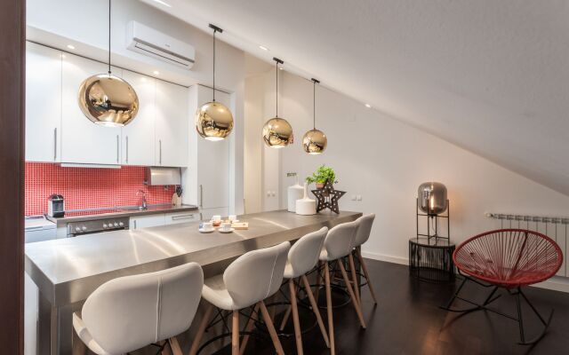 Casa da Barroca: spacious A-location designer loft