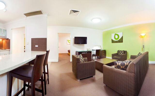 Hyde Park Inn Hotel