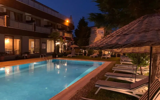 Akcay Zeytin Otel