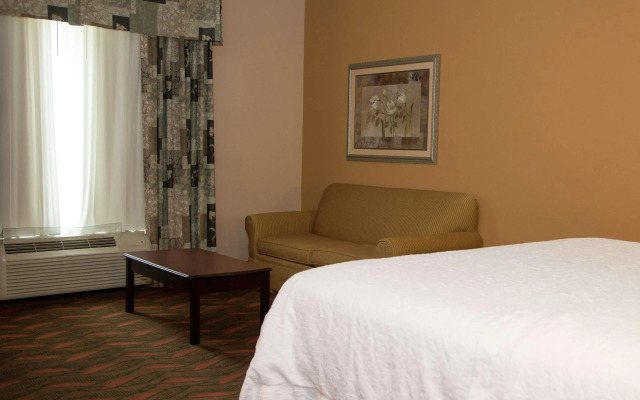 Hampton Inn & Suites Houston - Rosenberg