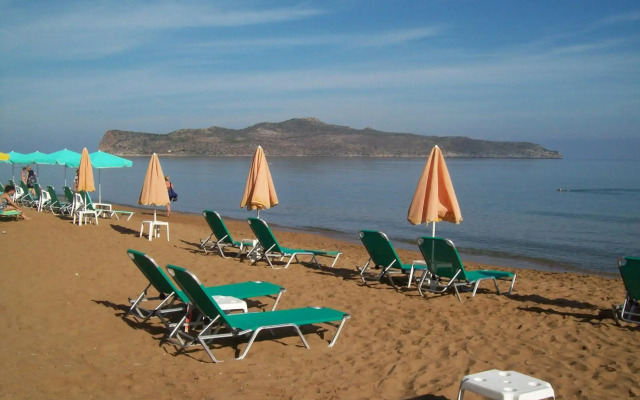 Kato Stalos Beach