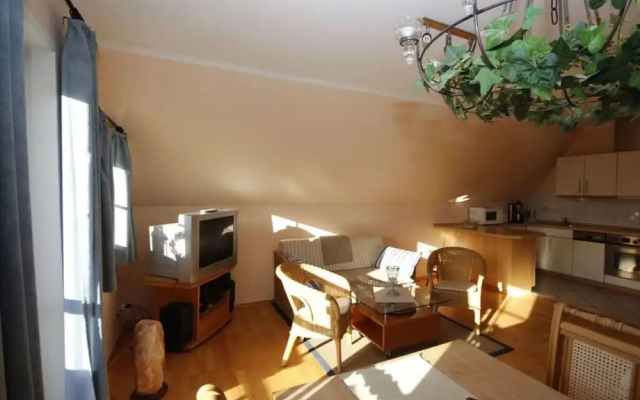 On the old River Modern Retreat