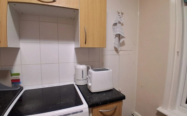 Sunny Southampton 3 Bedroom Apartment