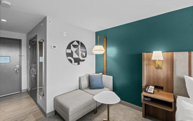 Holiday Inn Hotel & Suites Surrey East Cloverdale by IHG