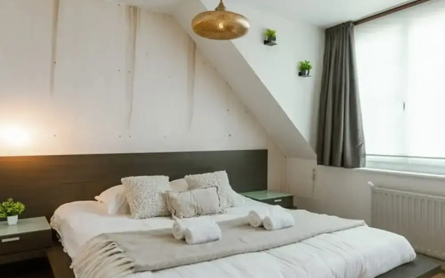 Spacious Vacation Home for 12 Guests in Westende