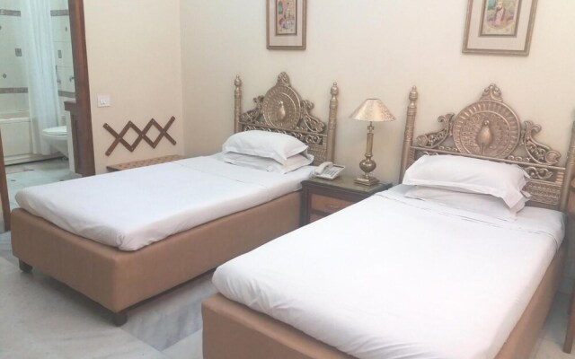 Bajaj Indian Homestay