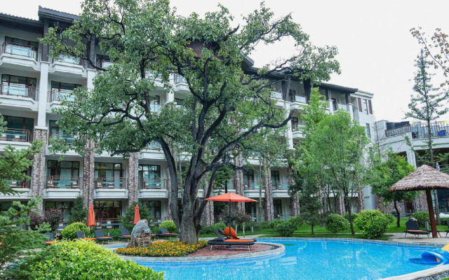 Arcadia International Resort Hotel