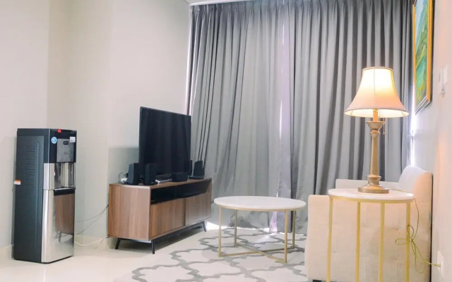 Luxurious 2br Ciputra Wold 2 Apartment