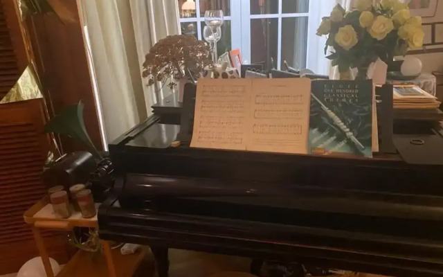 Charming Home w/ Garden