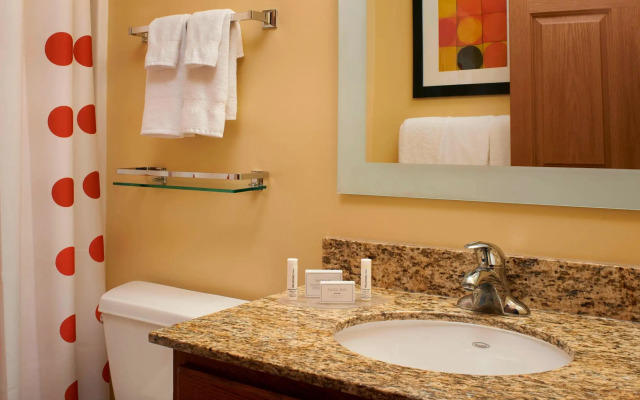 Sonesta Simply Suites Detroit Novi