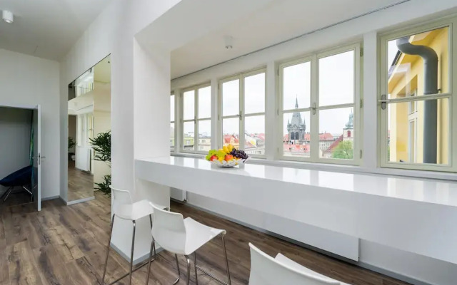 EMPIRENT Mucha Apartments
