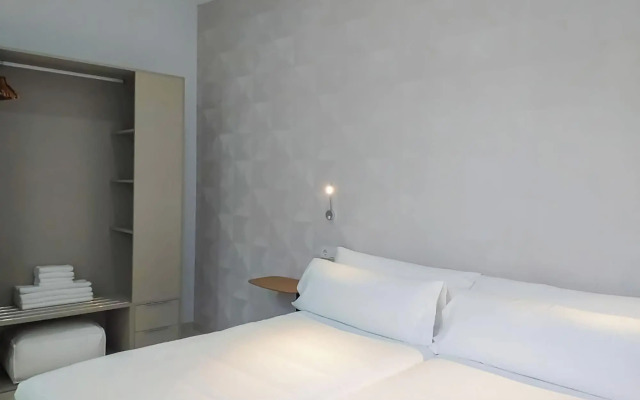 Feelathome Rivero Apartments