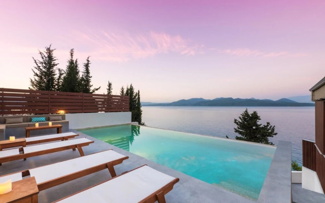 Villa Melia in Nikiana