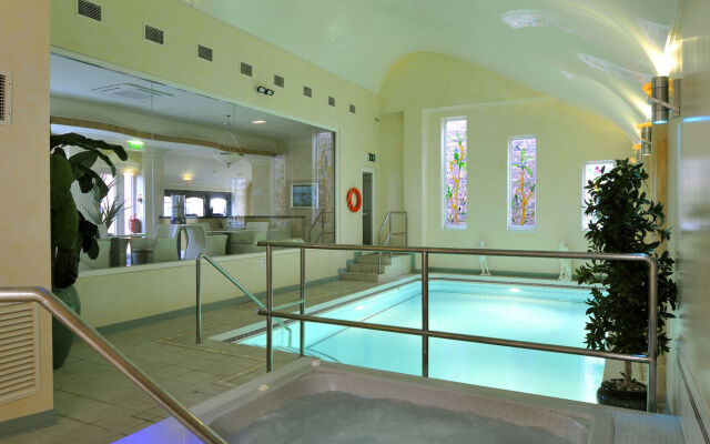 Clifton Park Hotel - Exclusive to Adults