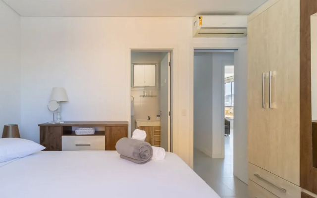 Cozy Apartment 3 Minutes From the Beach Cmi0301