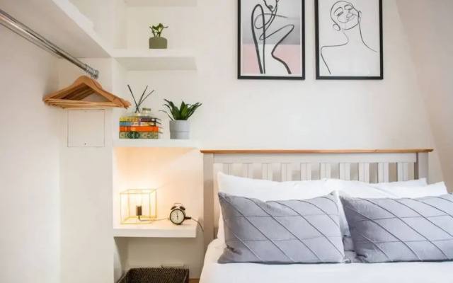 Soho 2 Bedroom Flat By Oxford Circus