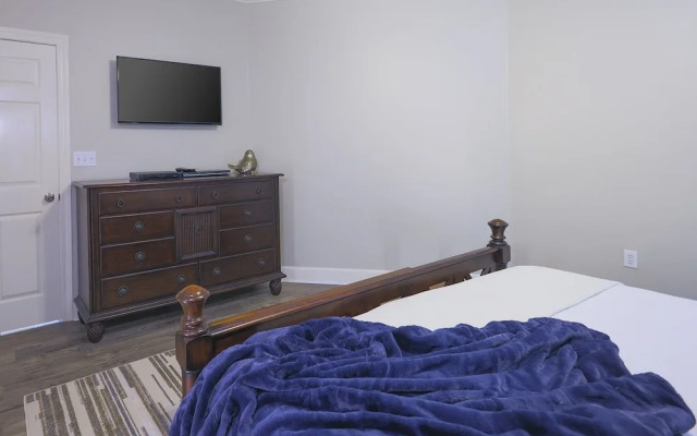 Phoenix Ix 602 2 Bedroom Condo