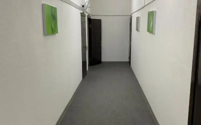Green Apple Hotel