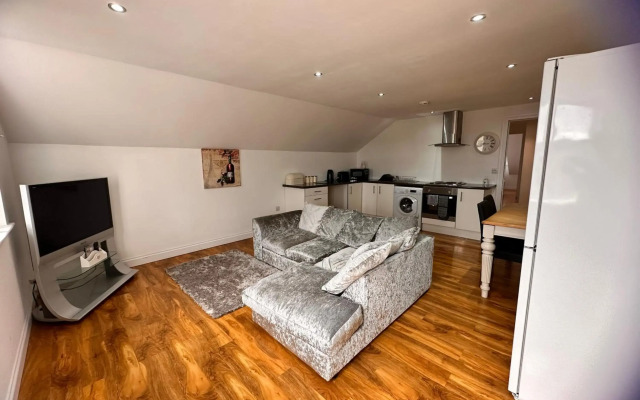 Joe Kelly Buildings flat 5