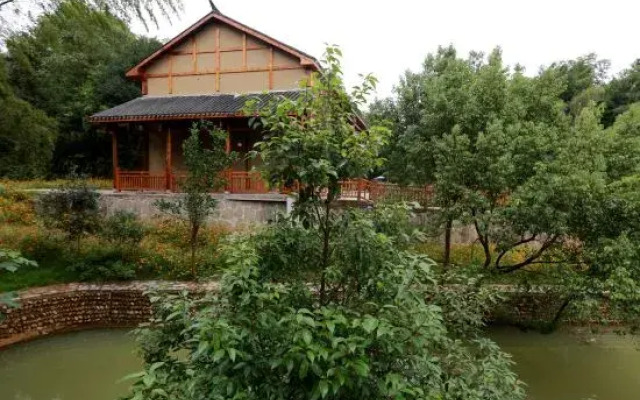 Taohuayuan Hotel
