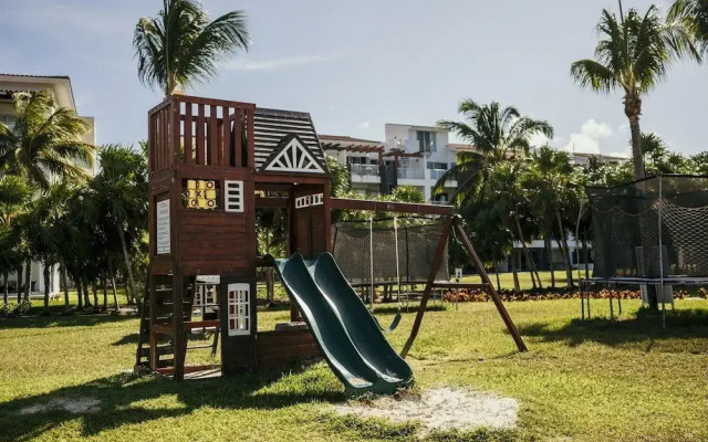 New Casa Paradise Ocean View 2 Bedroom Apts