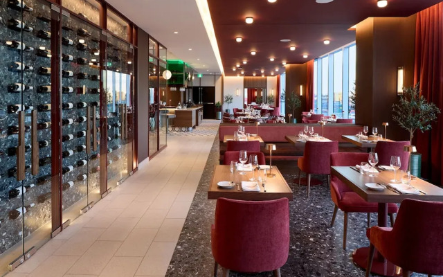 Courtyard By Marriott Montreal Laval